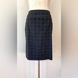 Banana Republic Academia Plaid Pencil Skirt Back Pleats Size 6